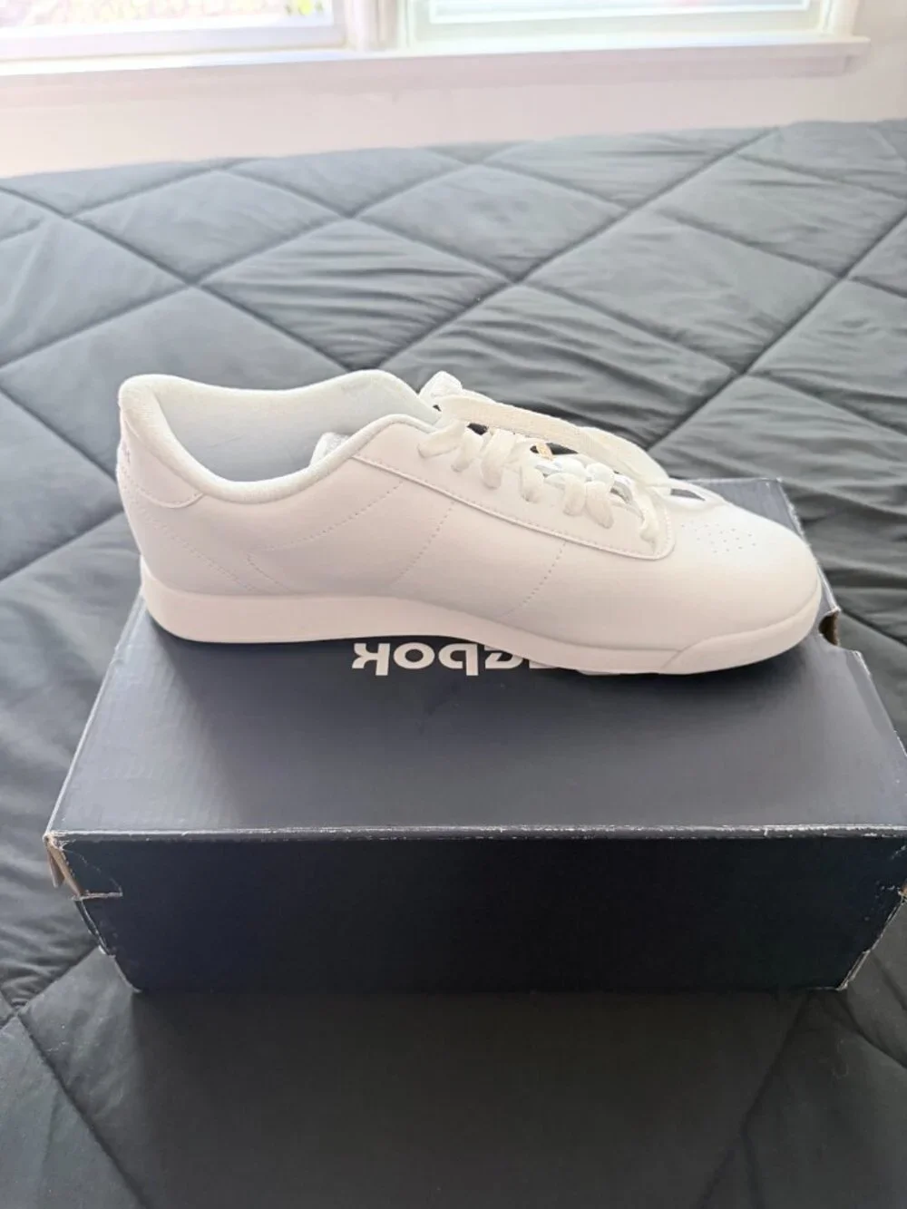 Reebok Princess Classic White Women’s Sneakers w/ Box - Size 9.5
